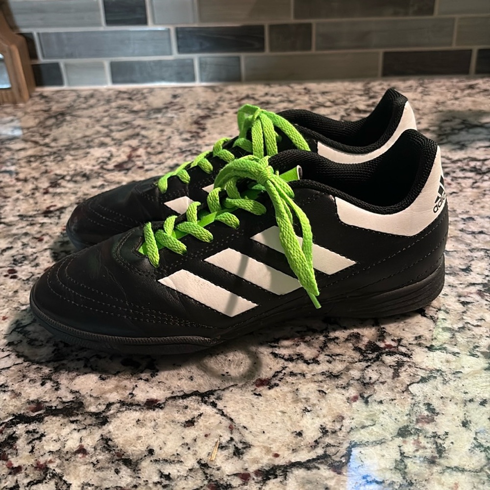 Adidas Youth Soccer turf shoes size 3.5